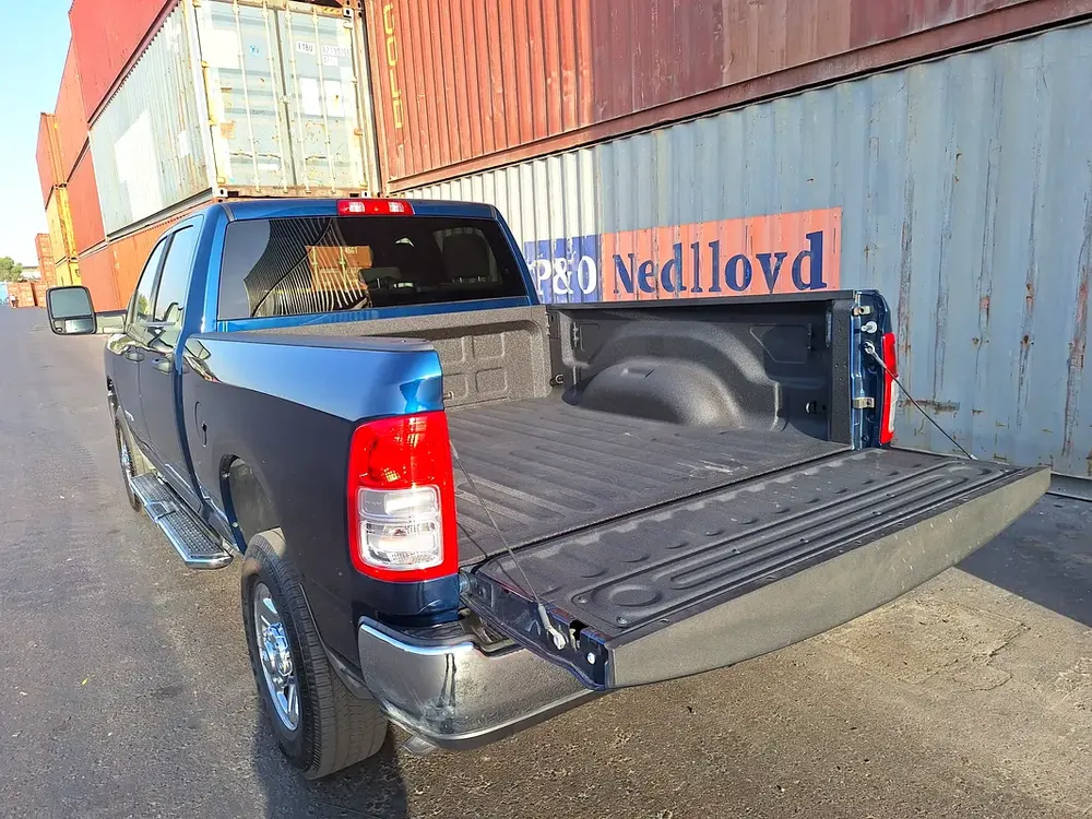 2024 RAM 2500 BIG HORN 6.4L V8 HEMI - Image 18
