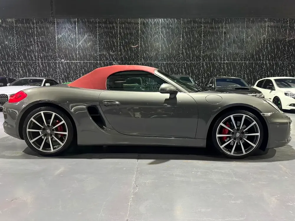 Original paint | GCC | Well Maintained | Al Naboodah Warranty 2026 - Image 6