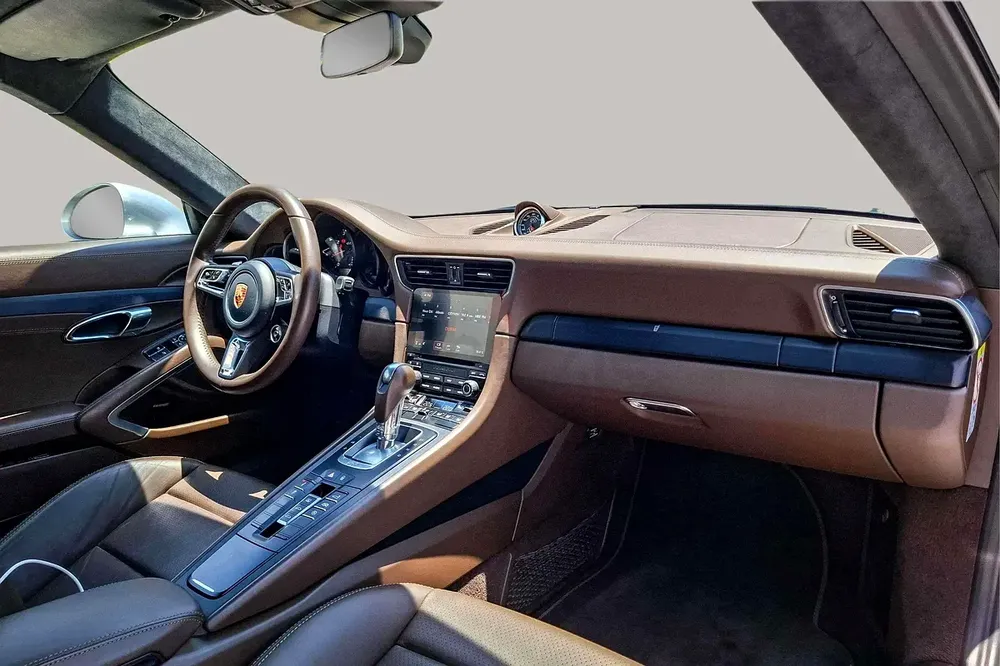 AED 8708/month | 2018 Porsche 911 Carrera GTS | GCC Specs | Ref#475391 - Image 7