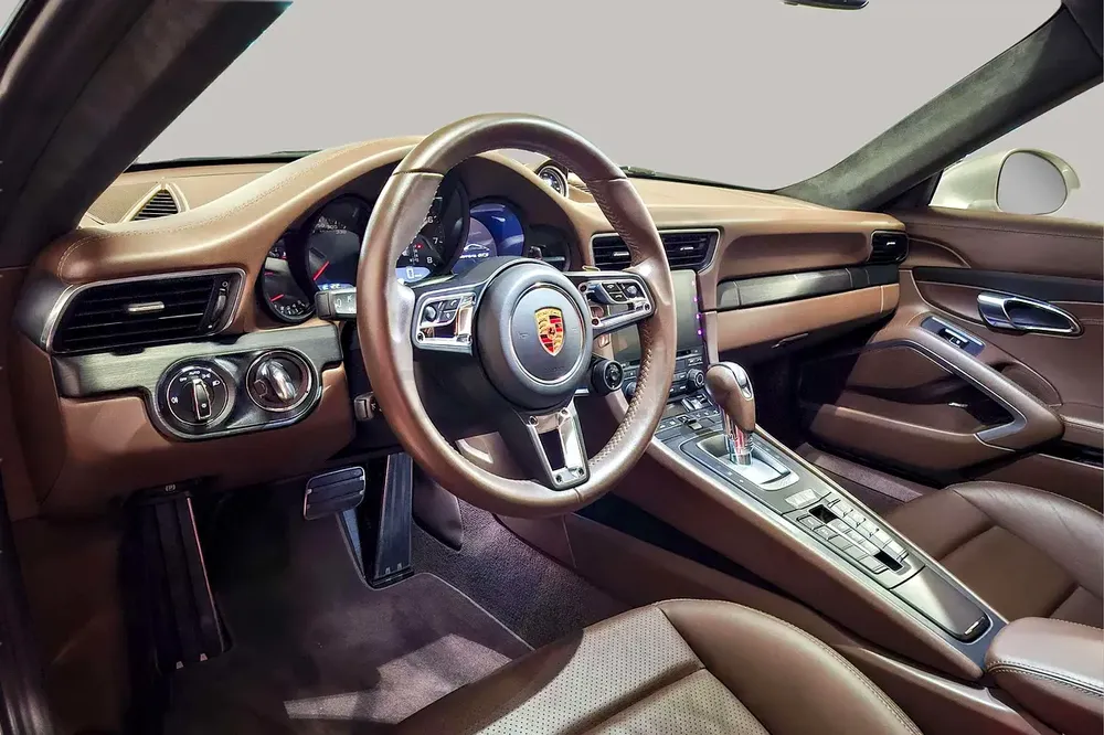 AED 8708/month | 2018 Porsche 911 Carrera GTS | GCC Specs | Ref#475391 - Image 9
