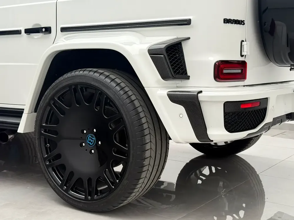 2025 Brand New Mercedes-Benz G63 AMG | Brabus G800 Kit | 0 KM | White/Sky Blue Interior - Image 16