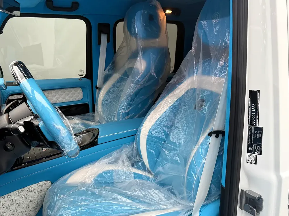 2025 Brand New Mercedes-Benz G63 AMG | Brabus G800 Kit | 0 KM | White/Sky Blue Interior - Image 9