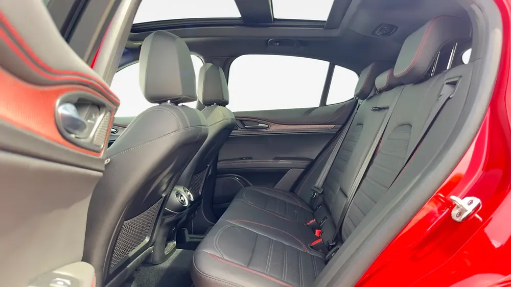 Alfa Romeo | Stelvio Quadrifoglio Super Sport | 2025 | Warranty and Service | Service History - Image 15