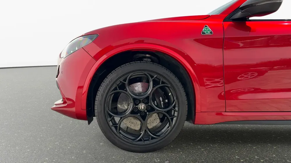 Alfa Romeo | Stelvio Quadrifoglio Super Sport | 2025 | Warranty and Service | Service History - Image 4