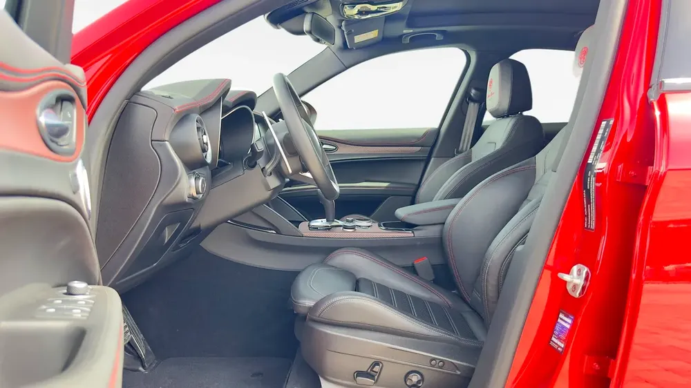 Alfa Romeo | Stelvio Quadrifoglio Super Sport | 2025 | Warranty and Service | Service History - Image 9