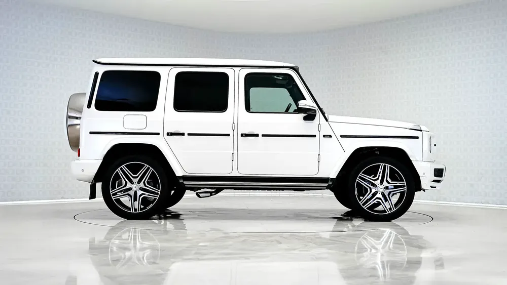 Special Offer | AED 10,938 PM | Low KM, 22-in Wheels | G550 AMG Line | - Image 4