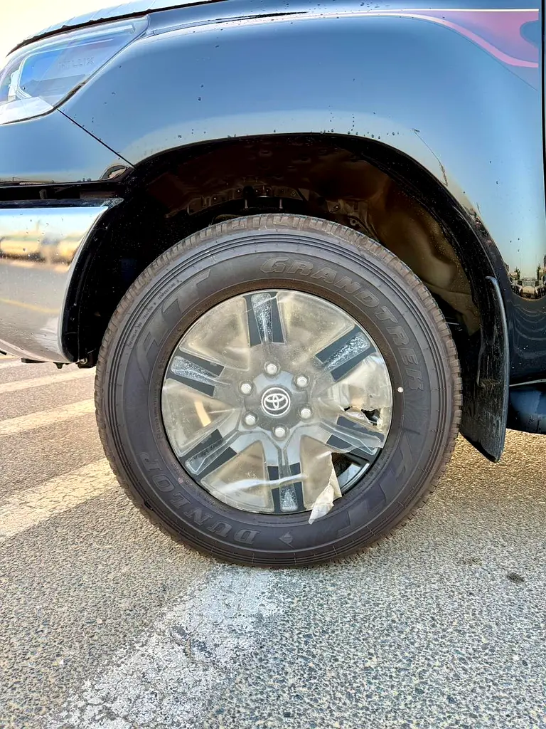 Toyota Hilux SR5 2026 GCC Specs - Image 13