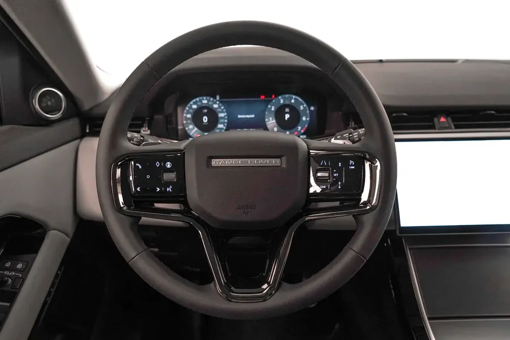 2025 RANGE ROVER EVOQUE SE P200 DYNAMIC / PANORAMIC ROOF /  DEALER WARRANTY - Image 9