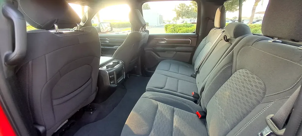 DODGE RAM 1500 SST BIG HORN 2025 V6 3.0L TWIN TURBO + GCC WARRANTY TRADING AL FUTTAIM+ ORGINAL PAINT - Image 10