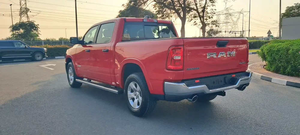 DODGE RAM 1500 SST BIG HORN 2025 V6 3.0L TWIN TURBO + GCC WARRANTY TRADING AL FUTTAIM+ ORGINAL PAINT - Image 7