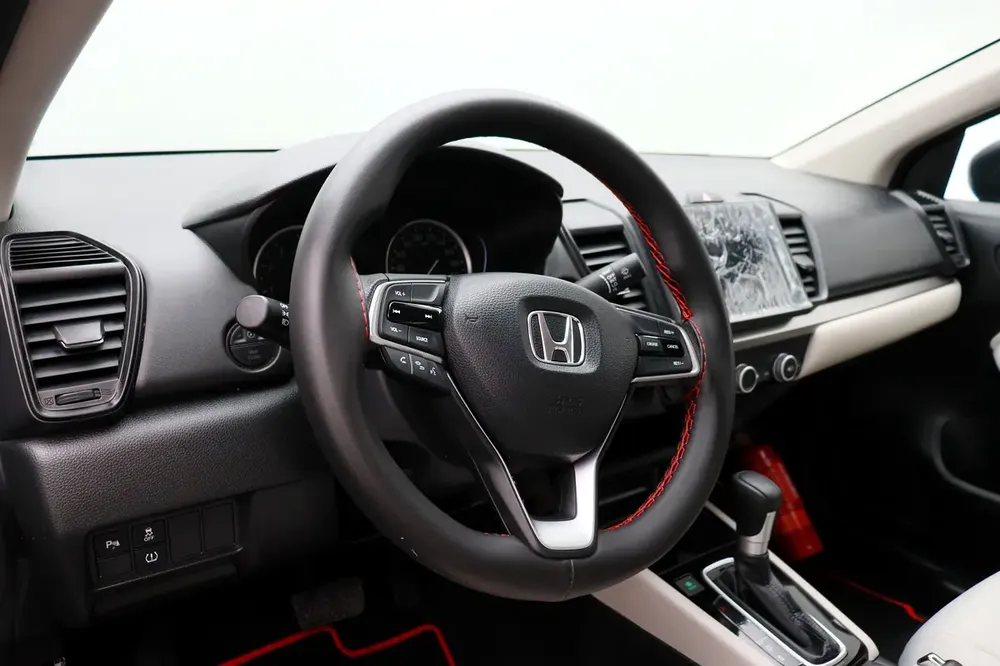 2024 City LX Sport - 999AED/month - Certified Al Futtaim - Image 4