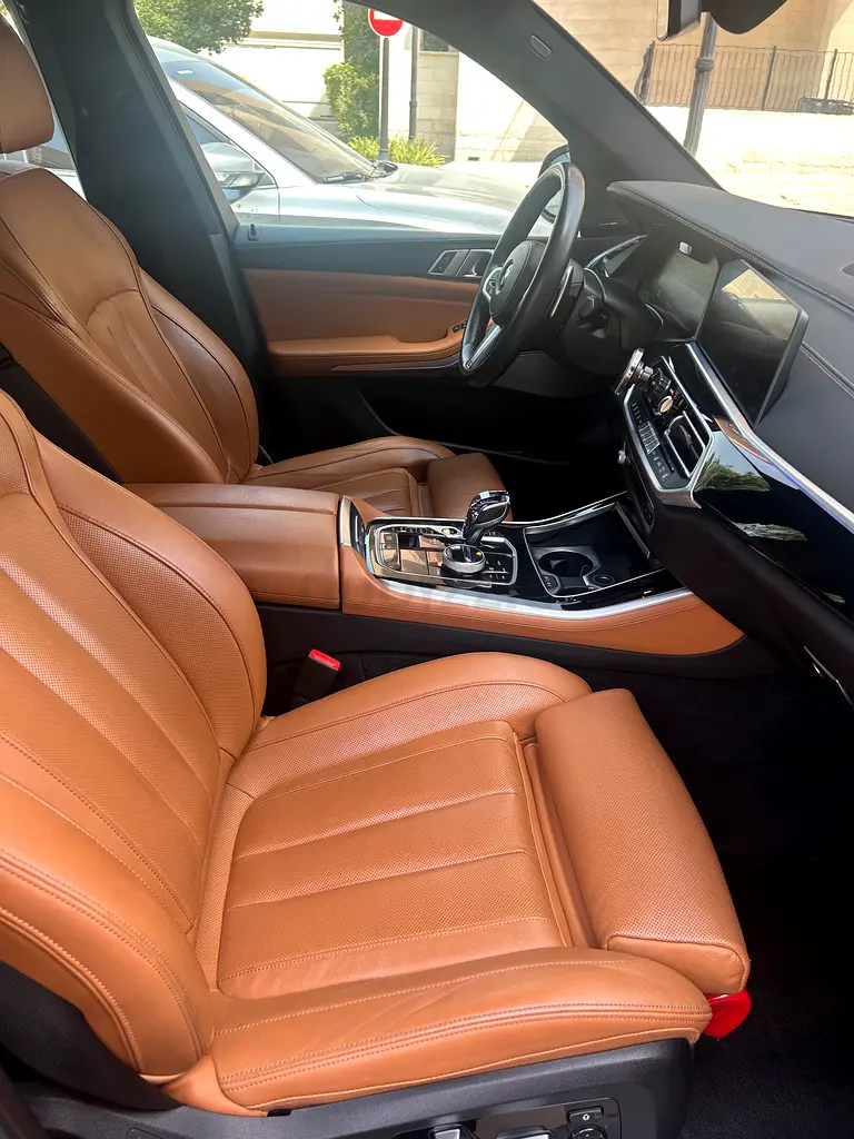 GCC Specs, BMW Maintenance Contract, Excellent Condition - Image 6