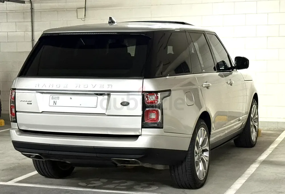 2020 Vogue P400 Low Mileage Al Tayer FSH - Image 18
