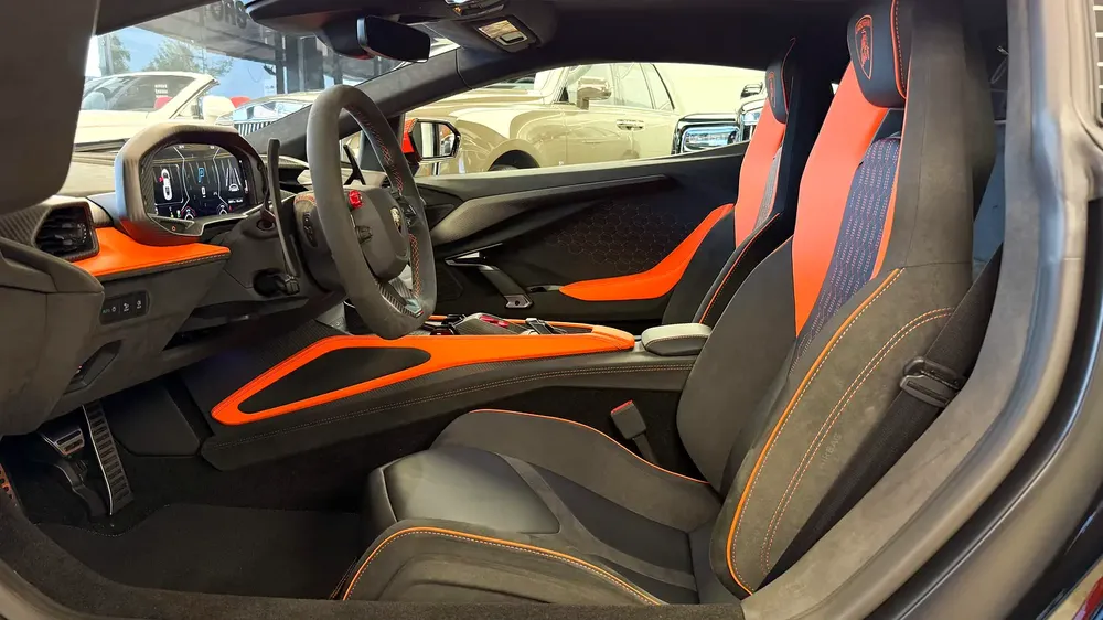 Lamborghini Revuelto 2026 - European Specs - Brand New - Image 13