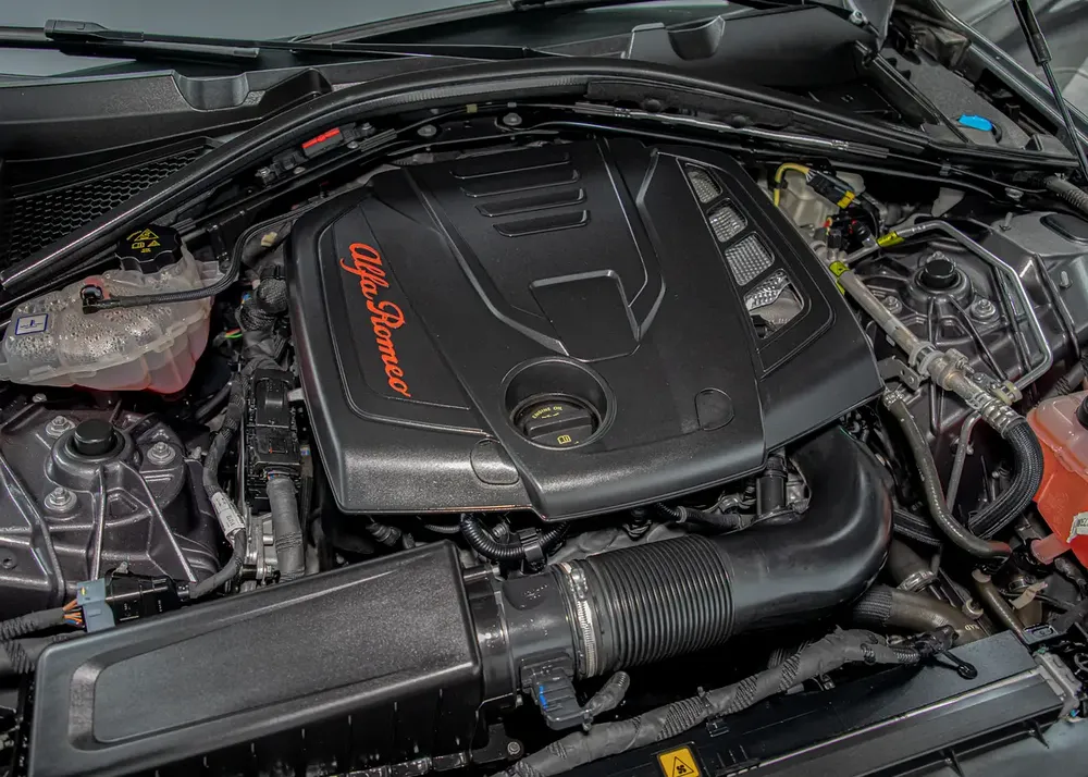Alfa Romeo Warranty and Service Contract - Image 15