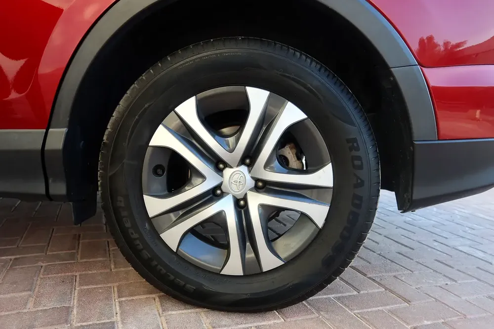 2018 TOYOTA RAV4 130,000 KMS | American Specs | Reliable & Practical SUV - Image 12