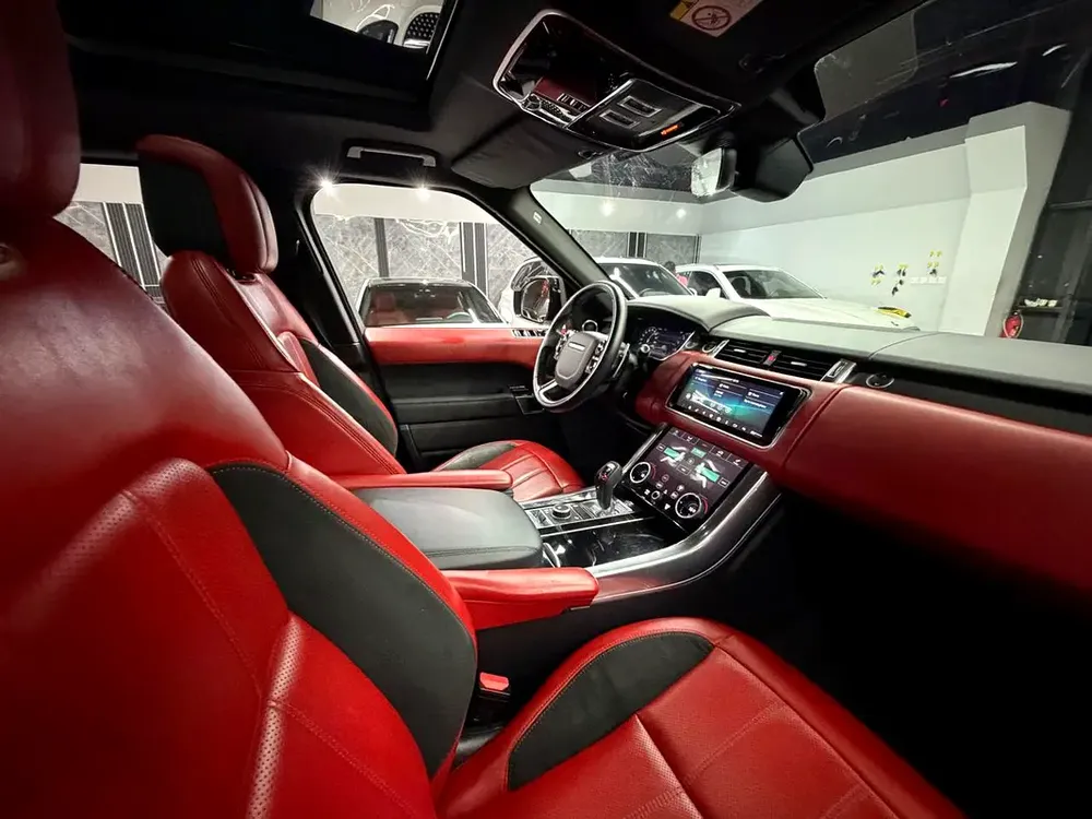 Black Edition | Apple Car Play | Full Service History | Warranty | GCC Specs - Image 11
