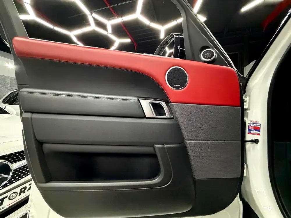 Black Edition | Apple Car Play | Full Service History | Warranty | GCC Specs - Image 13