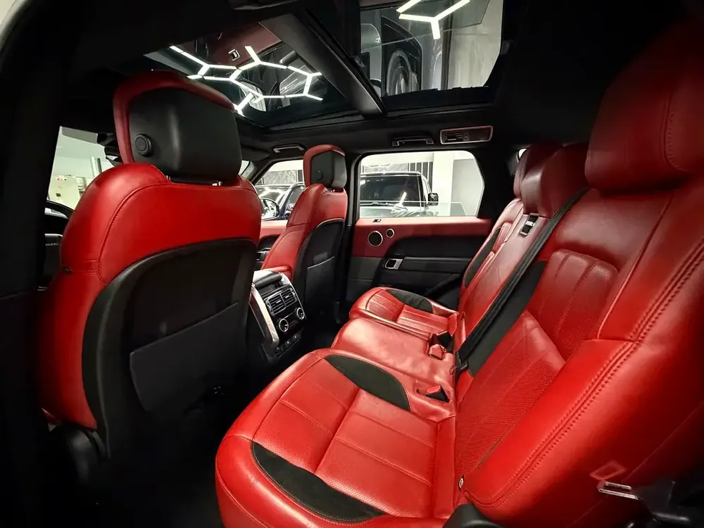 Black Edition | Apple Car Play | Full Service History | Warranty | GCC Specs - Image 14