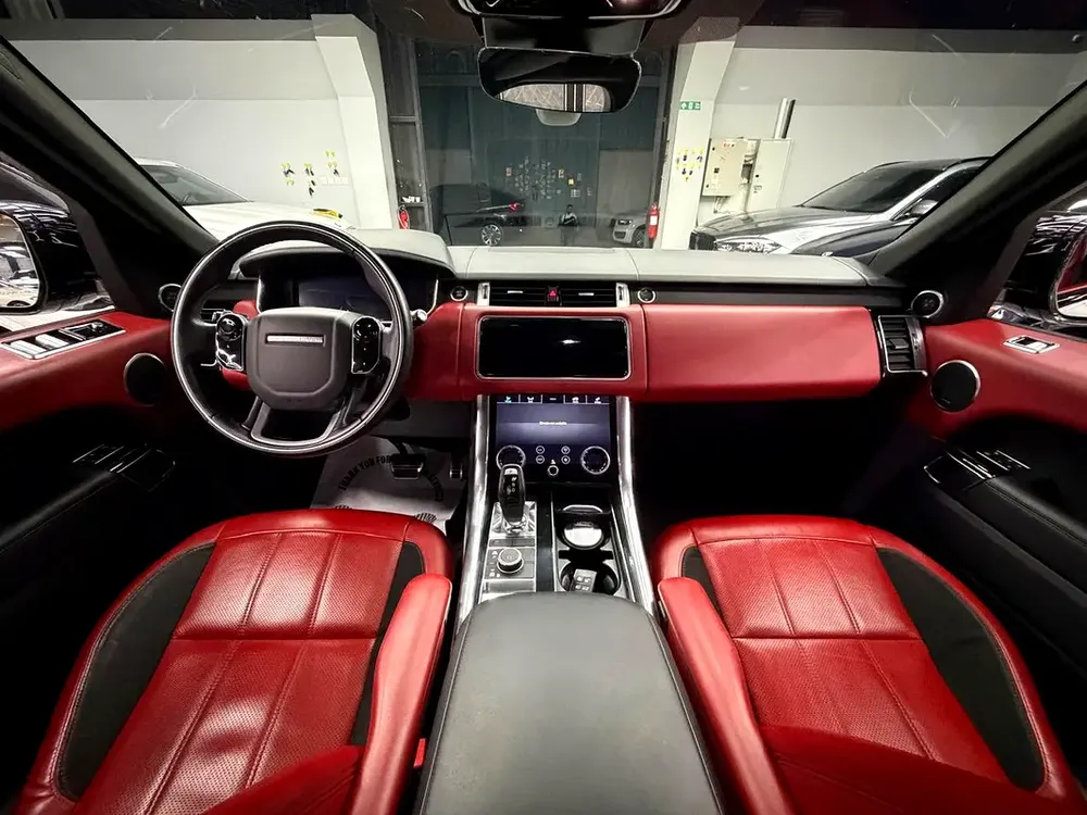 Black Edition | Apple Car Play | Full Service History | Warranty | GCC Specs - Image 7