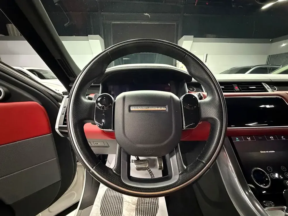 Black Edition | Apple Car Play | Full Service History | Warranty | GCC Specs - Image 8