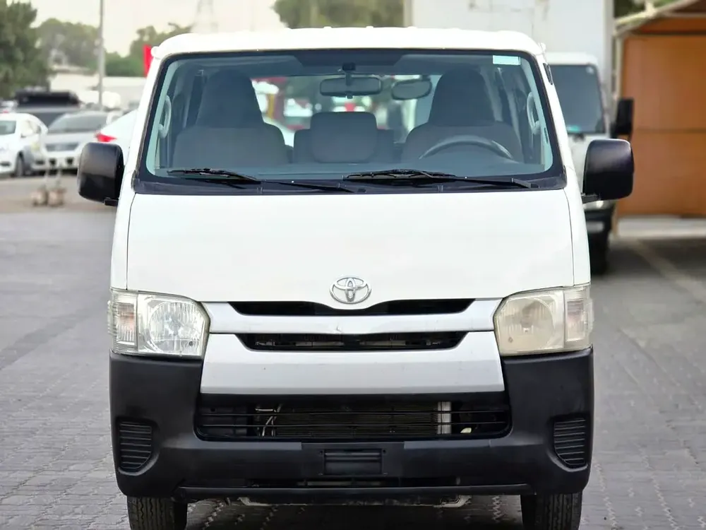 TOYOTA HIACE 13 SEATER 2017 - Image 12