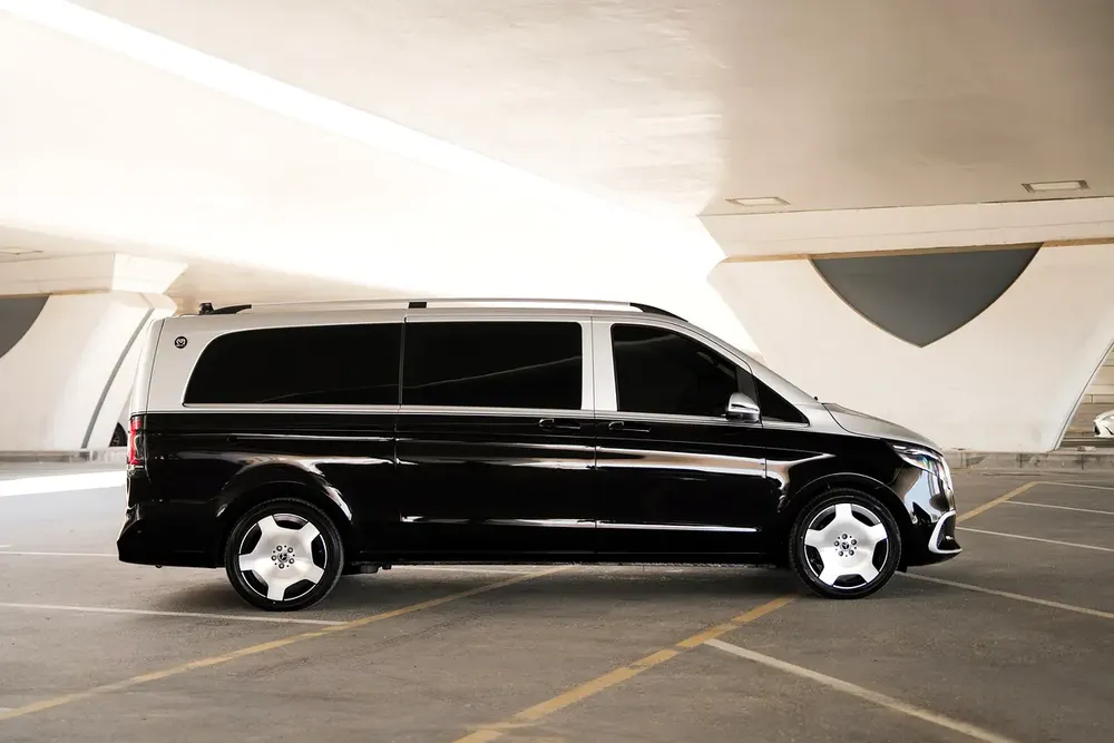 Mercedes V300 MBS VIP Office – The Ultimate Luxury Land Jet - Image 14