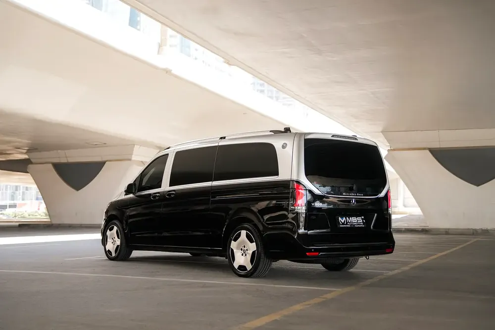 Mercedes V300 MBS VIP Office – The Ultimate Luxury Land Jet - Image 5