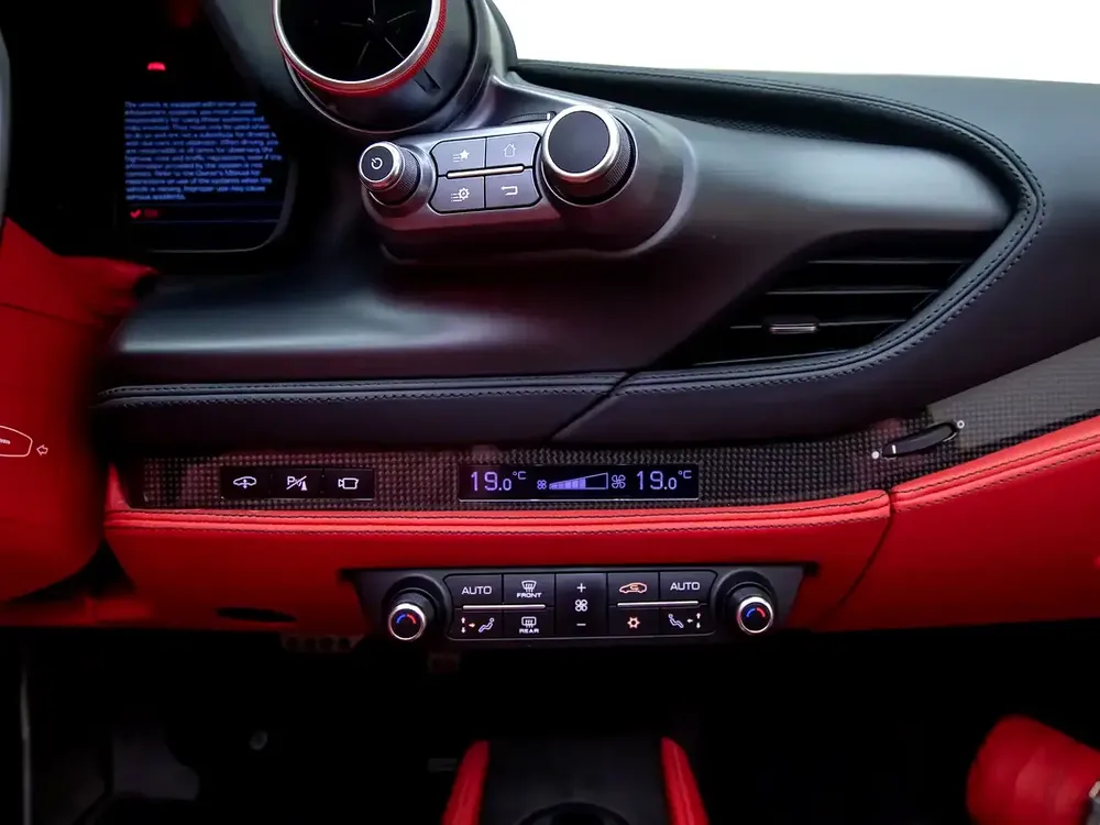 2020 | Ferrari | F8 Spider | GCC Specs - Image 15