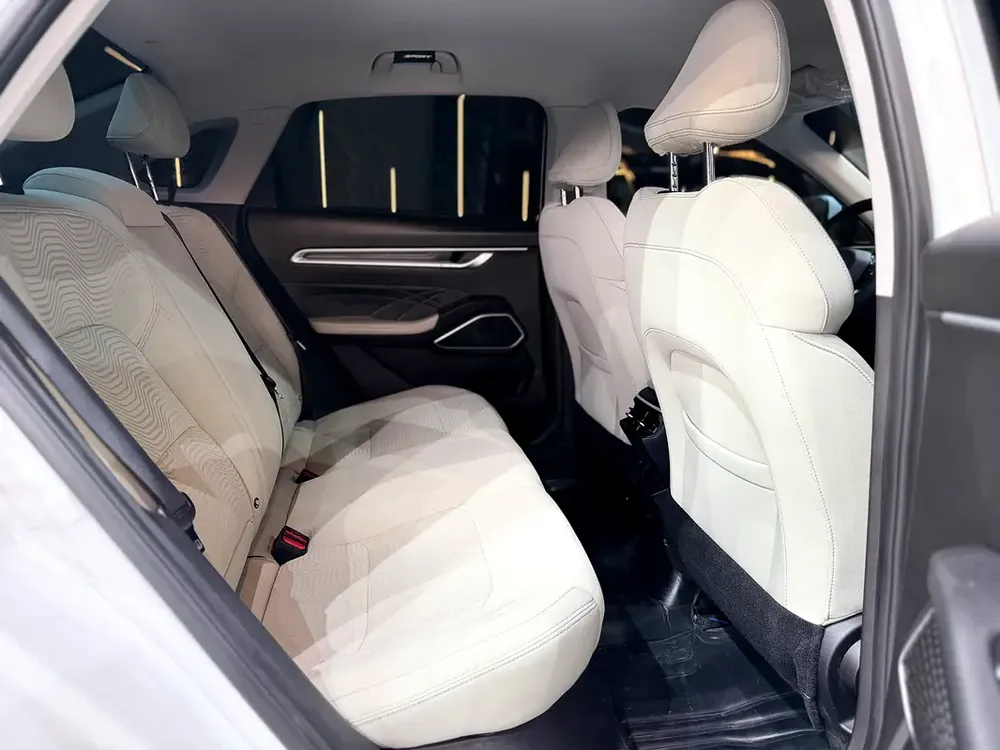 Geely Emgrand GS Sport 2025 GCC Specs - Under Warranty from AGMC - Image 9