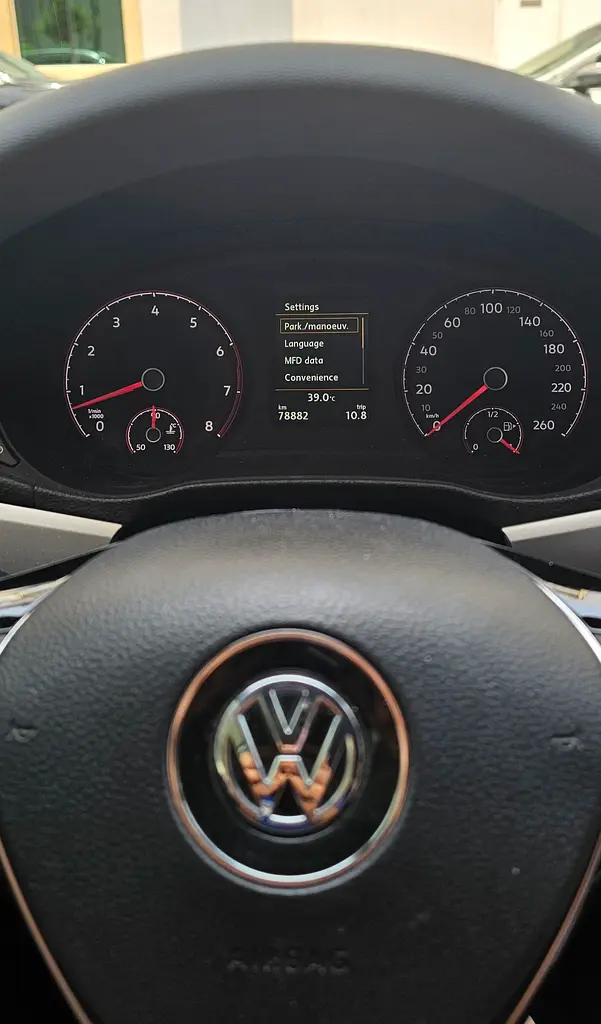 Volkswagen Passat 2020 - Image 4