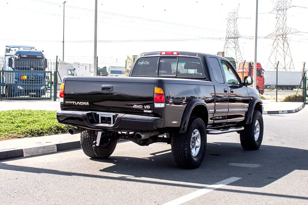 2000 - TOYOTA TUNDRA 4X4 - IMMCULATE CONDITION - ONLY 82,000 KM - Image 6