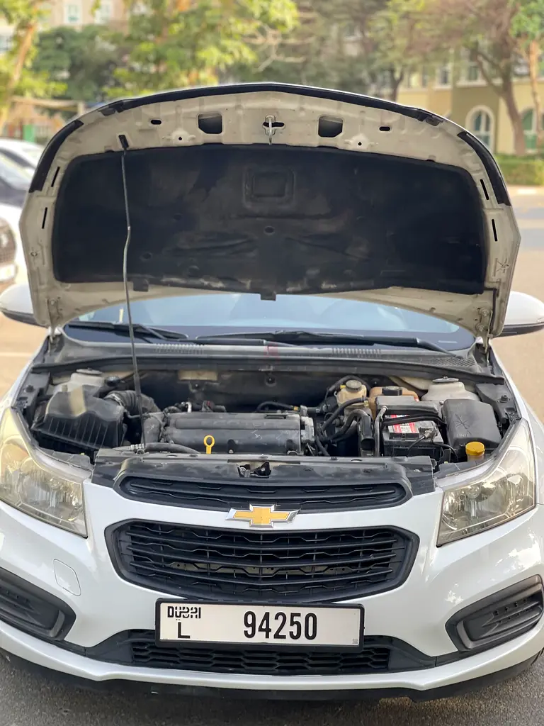 Chevrolet Cruze 2017 Model LS GCC - Image 17