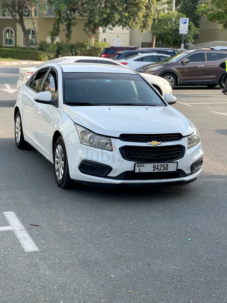 Chevrolet Cruze 2017 Model LS GCC - Image 5