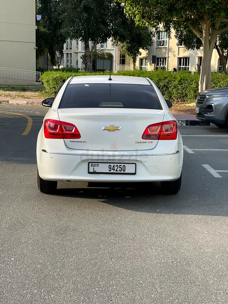 Chevrolet Cruze 2017 Model LS GCC - Image 8