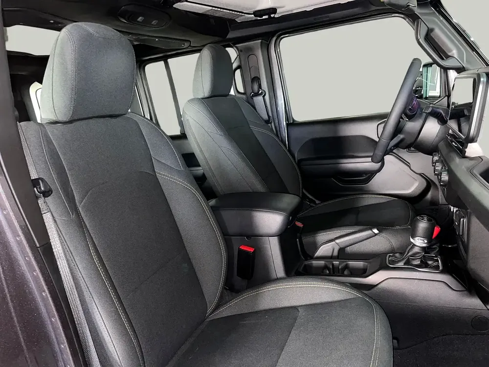AED 2,245/m | 0 DP | Manufacturer Warranty | Service History | 30 Day Return | JEEP WRANGLER 2025 - Image 6