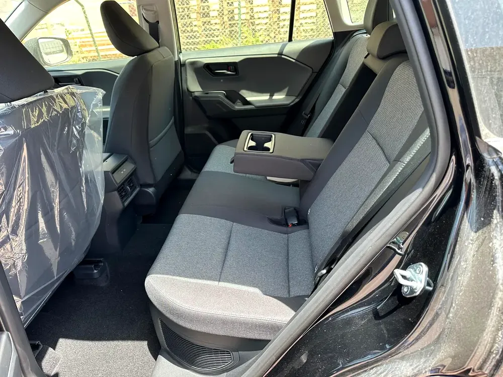 Toyota Rav 42.5L Hybrid 2026, GCC Specs - Image 5