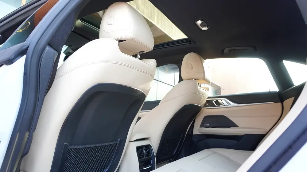 2024 BMW i4 eDrive 35 | Full Electric | GCC Specs | Very Low Mileage - Image 12