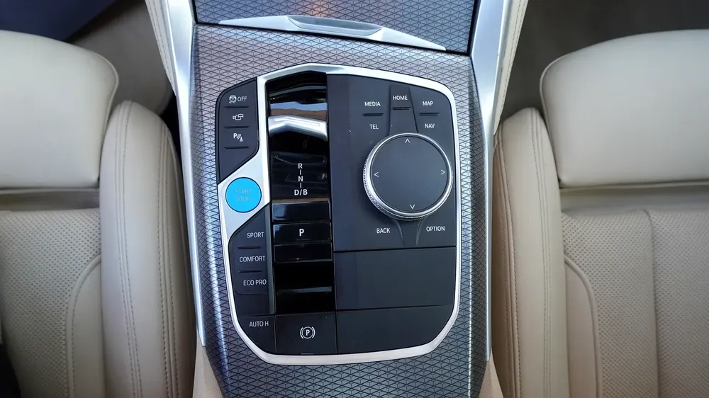 2024 BMW i4 eDrive 35 | Full Electric | GCC Specs | Very Low Mileage - Image 14