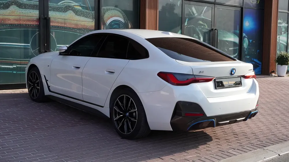 2024 BMW i4 eDrive 35 | Full Electric | GCC Specs | Very Low Mileage - Image 6