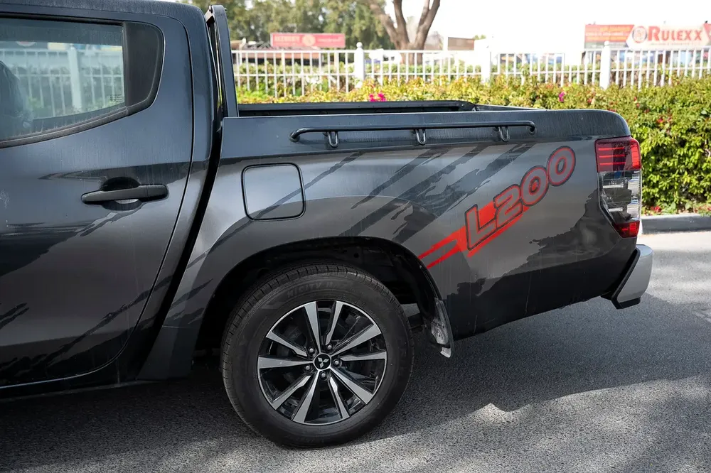 Mitsubishi L200 Double Cab 2023 2WD Manual - Diesel new car - Image 4