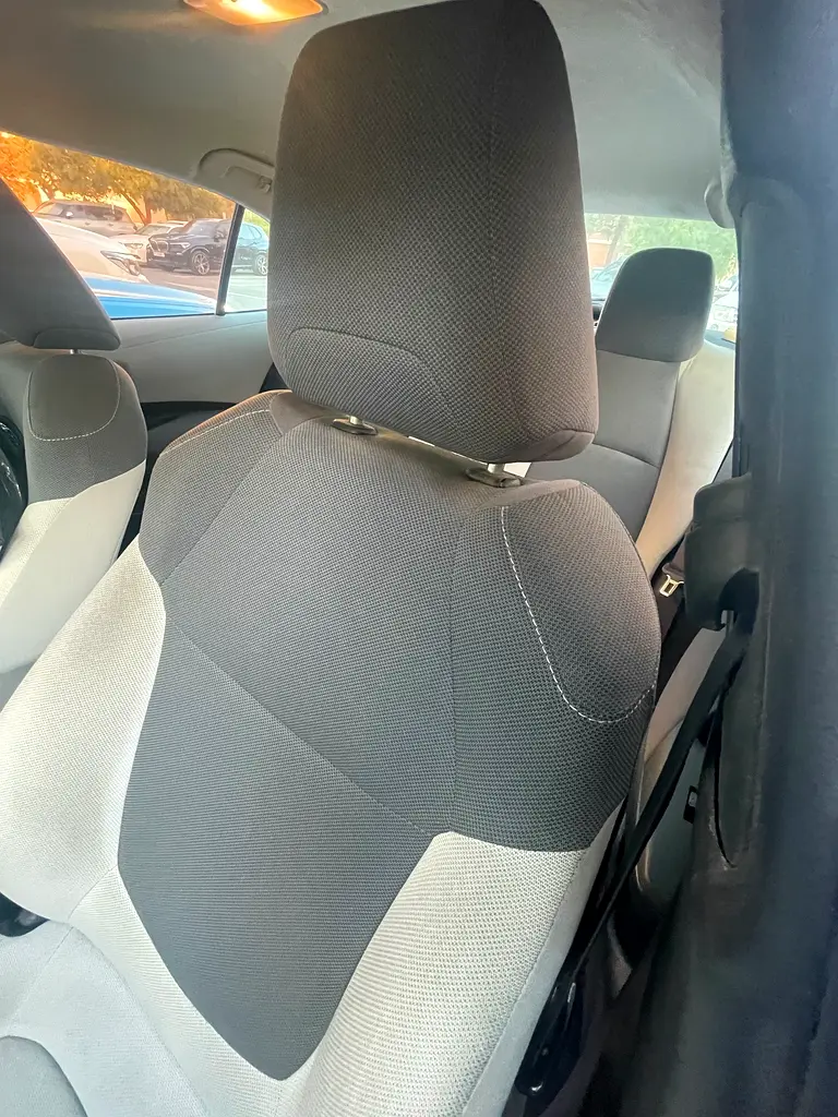 2020 Toyota Corolla LE - American Specs - Excellent Condition - Image 5