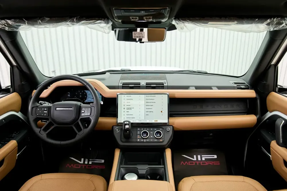 LAND ROVER DEFENDER V8 P525, 2026, DEALER WRRANTY AND SERVICE CONTRACT, ZERO KM - Image 11