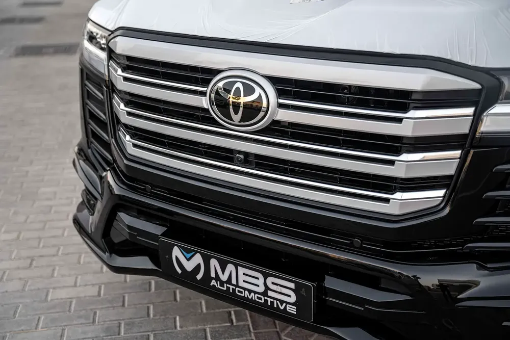 Toyota Land Cruiser VXR MBS Autobiography VIP 4 Seater * Exclusive Distributor * EXPORT Price - Image 13