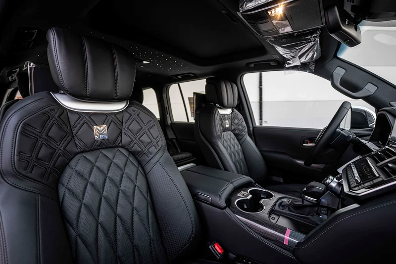 Toyota Land Cruiser VXR MBS Autobiography VIP 4 Seater * Exclusive Distributor * EXPORT Price - Image 4