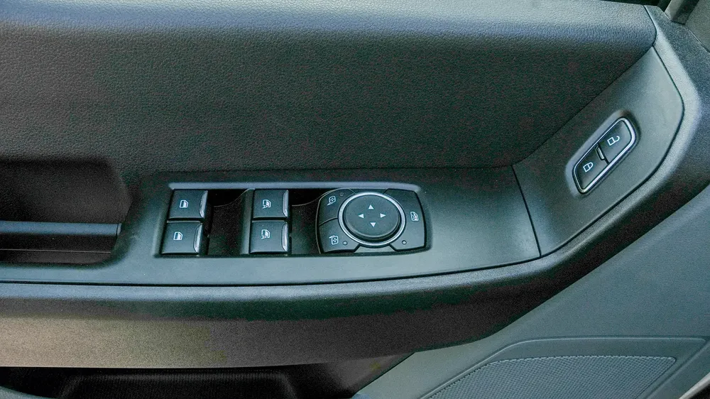 2024 Ford F250 XL 6.8L AT Petrol - Image 10