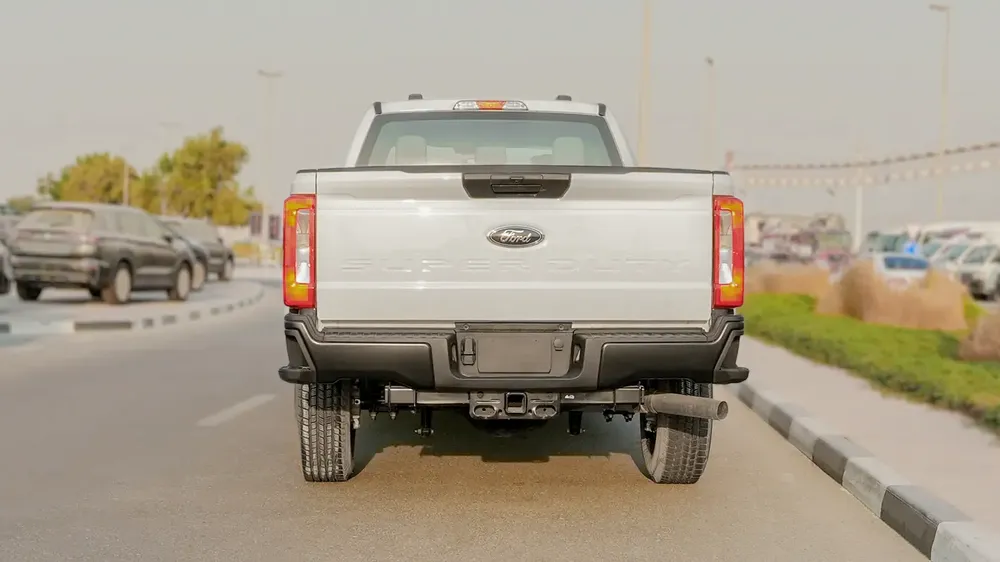 2024 Ford F250 XL 6.8L AT Petrol - Image 5