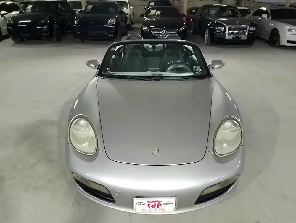PORSCHE BOXSTER 2006 2.7L | HALF LEATHER SEATS | 17 INCH ALLOY WHEELS | REAR SPOILER - Image 10