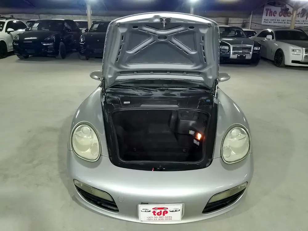 PORSCHE BOXSTER 2006 2.7L | HALF LEATHER SEATS | 17 INCH ALLOY WHEELS | REAR SPOILER - Image 11