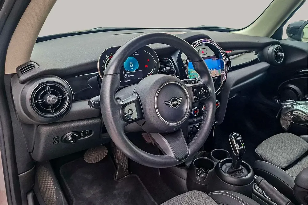 AED 988/month | 2022 MINI Cooper  | GCC Specs | Ref#440540 - Image 11